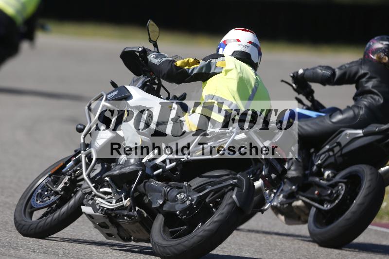 /05 07.04.2026 Cornu Master School ADR/Gruppe gruen/instruktor